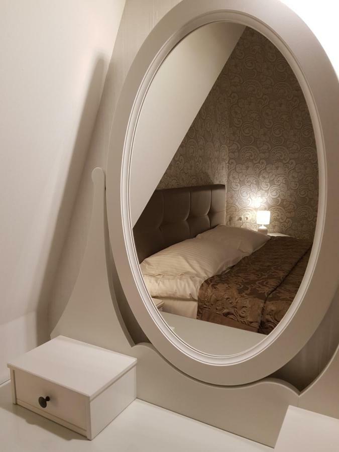 Апартаменты Apartman St. Vladimir Kirche Марианске-Лазне Экстерьер фото